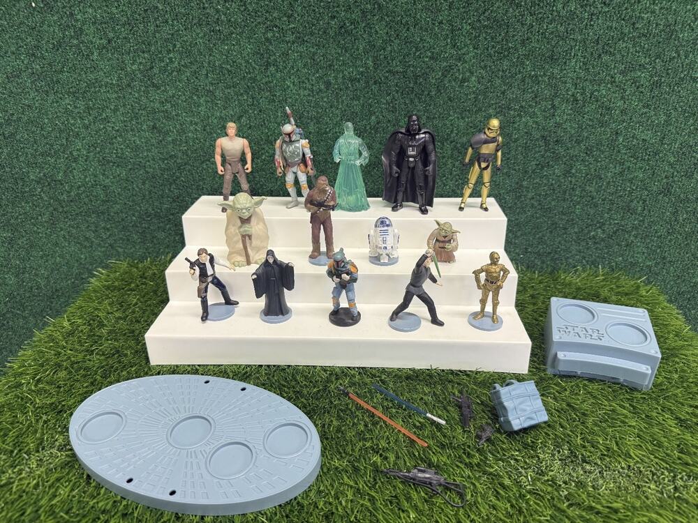 Star Wars Action Figures Mixed Lot Collection 16 Figures & Accessories Display